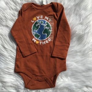 NWT Long Sleeved Baby Onesie (6-12 month old)